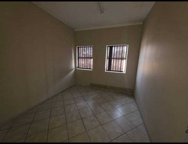 921.50M² BUSINESS TO LET IN SASOLBURG EXT 5